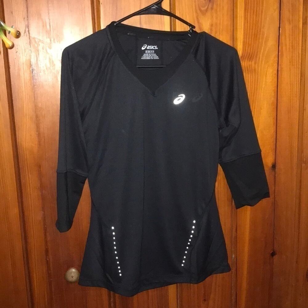 NWT Asics 3/4 sleeve top